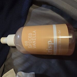 5/$25 🥳Spiced Vanilla Shower Gel - 8.4 Oz